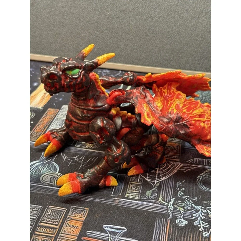 Mega Bloks- Fire & Ice Dragons # 9892 Smoke Dragon Lava Wings Firestorm Retired